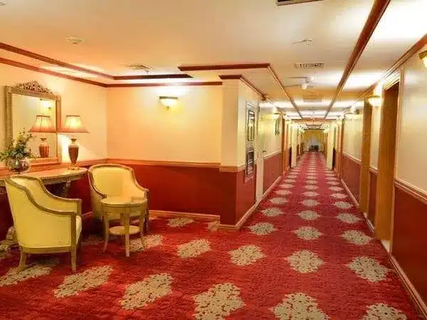 355307_14080713590020886760