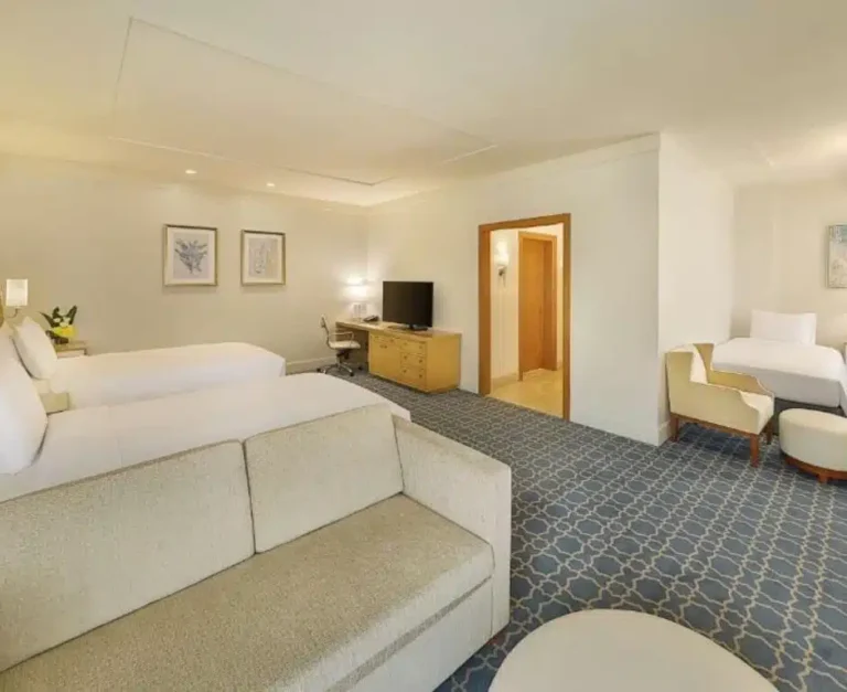 HILTON-Makkah-Convention-Hotel-tripple-room