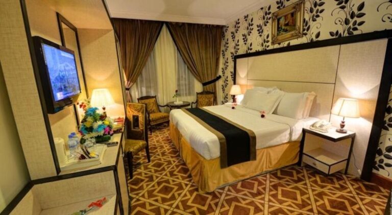 d5719703f1b227cf7f4709f1f2cacf9265ef0e16